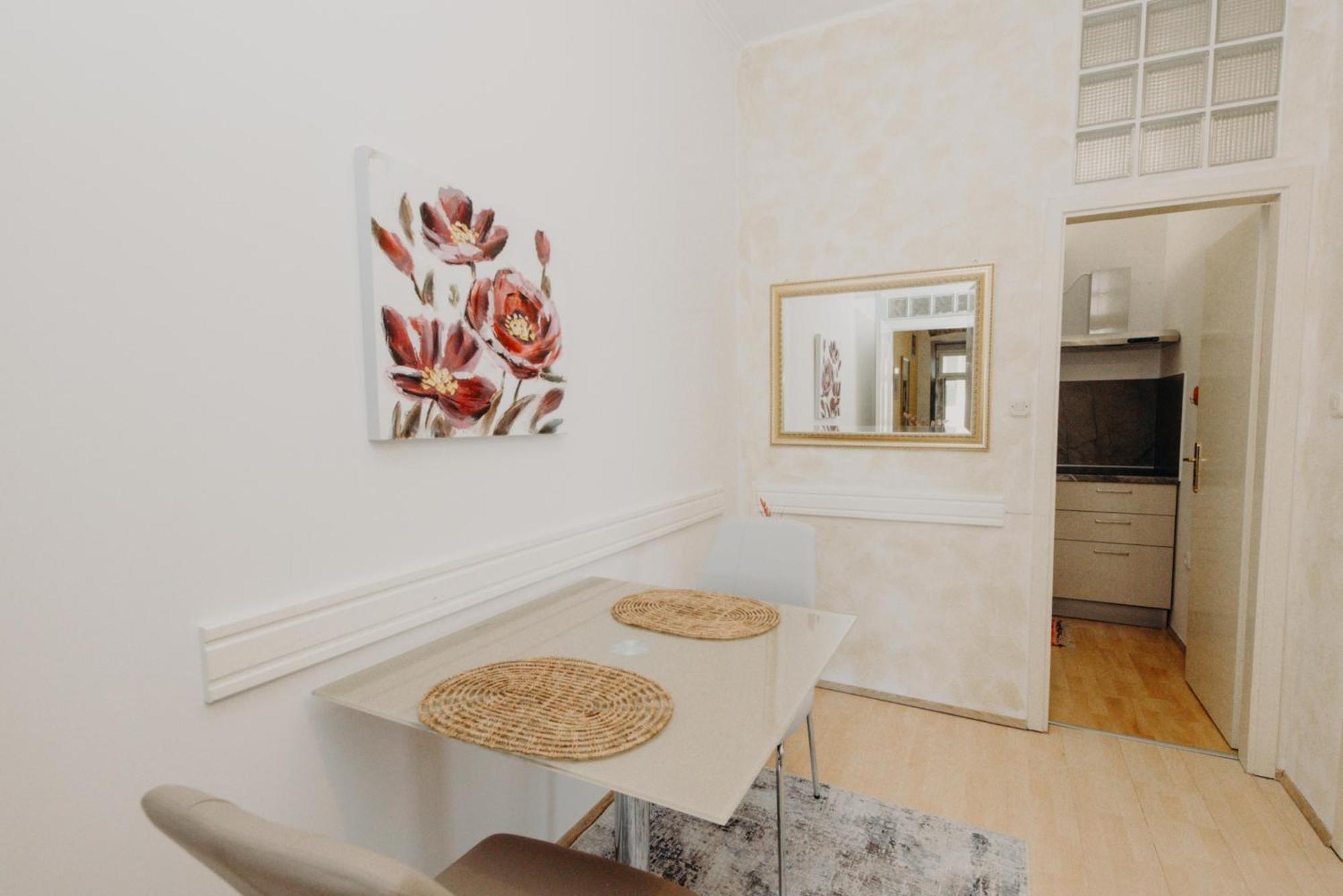 Rooms And Studios Villa Rossella 2 Ровінь Номер фото