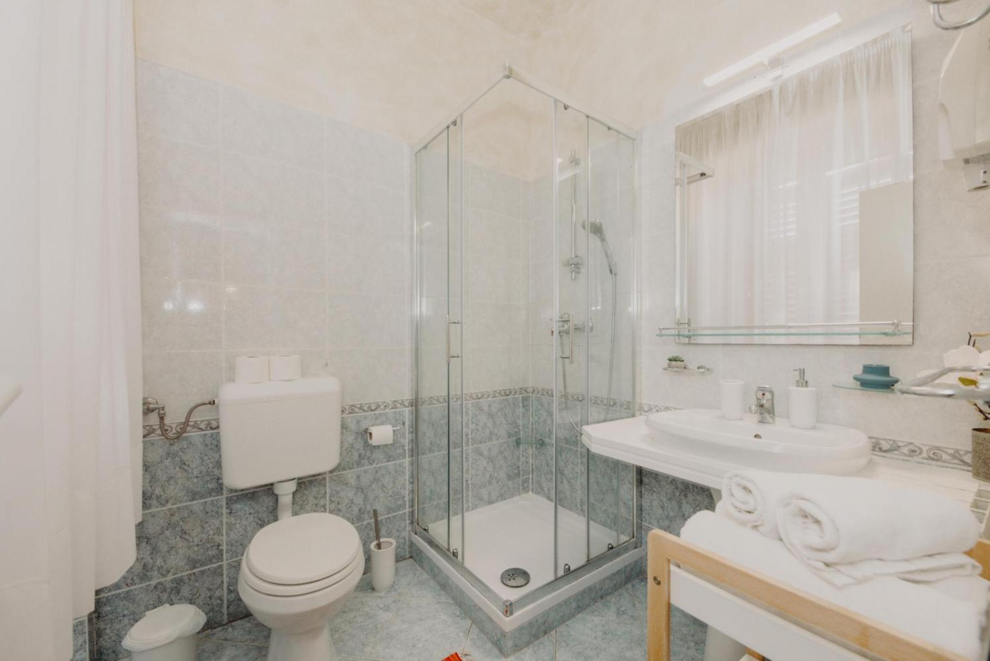 Rooms And Studios Villa Rossella 2 Ровінь Екстер'єр фото