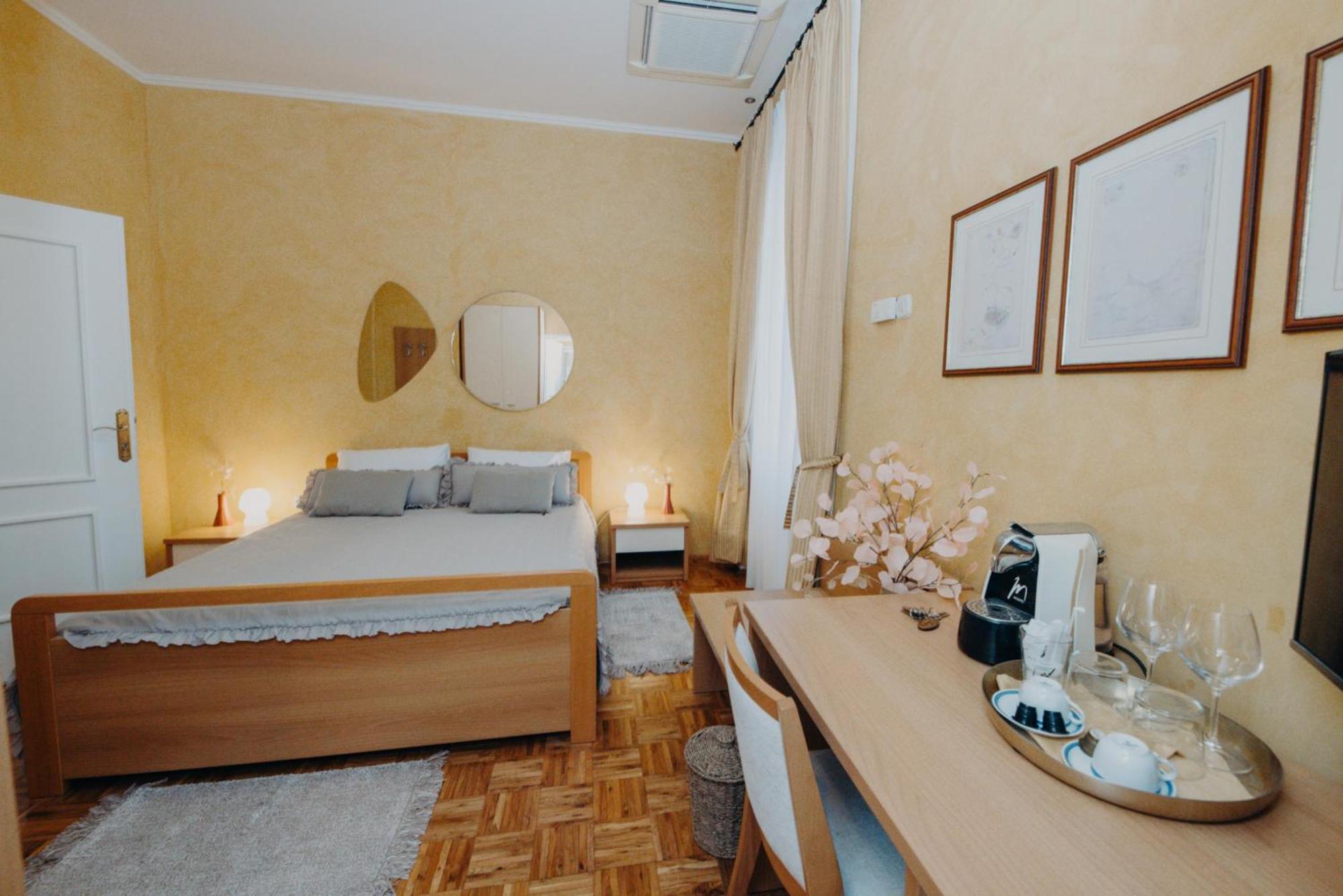 Rooms And Studios Villa Rossella 2 Ровінь Номер фото