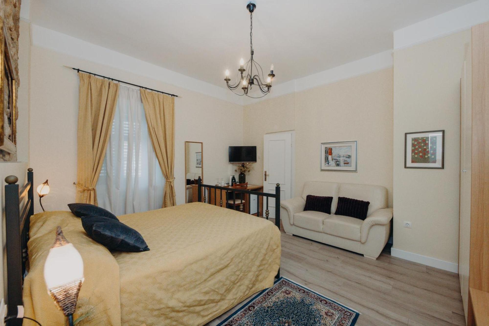 Rooms And Studios Villa Rossella 2 Ровінь Екстер'єр фото